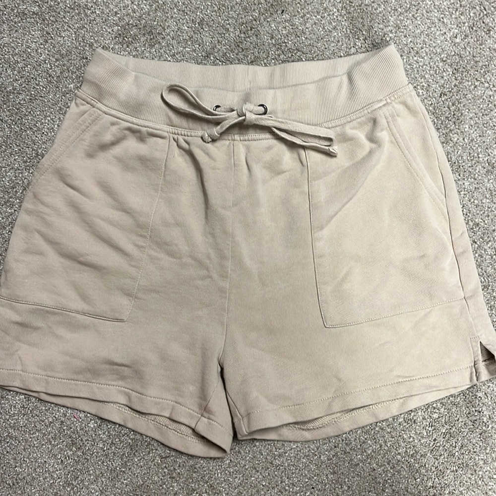 Able high waisted shorts